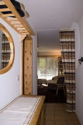 Chesa Derby 3 Apartament *